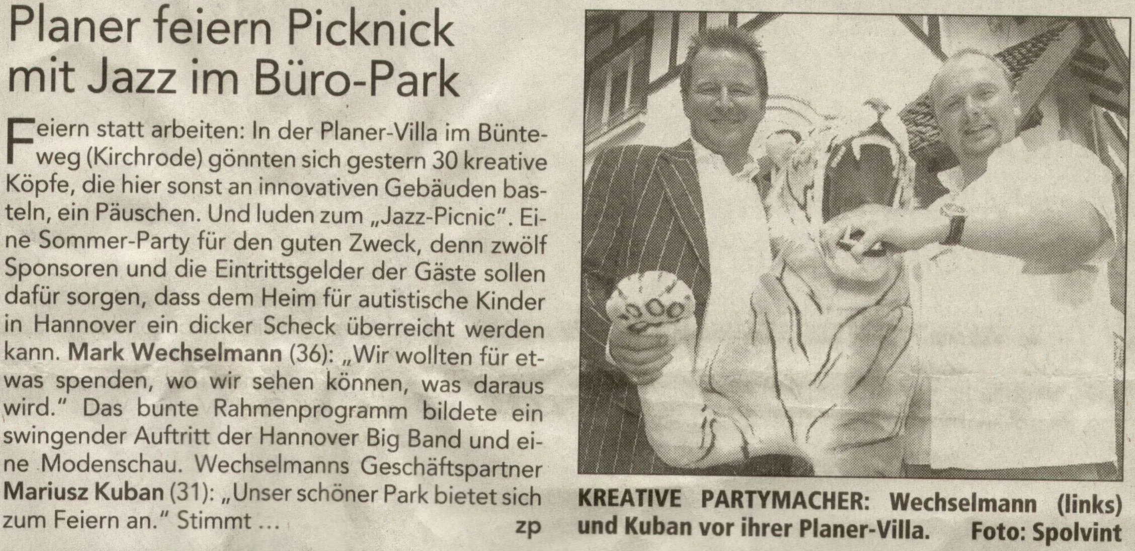 Planer feiern Picknick mit Jazz im Büro-Park